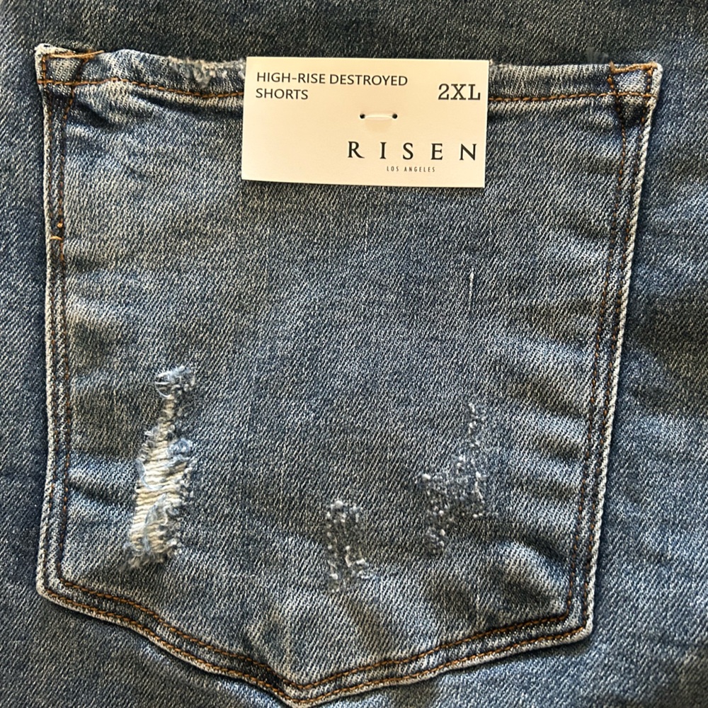 NWT Risen Denim High Rise Destroyed Shorts - Size 2XL - Picture 5 of 6